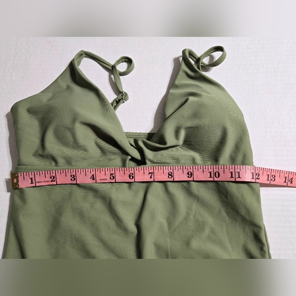⭐️5/$25 Green Girls One Piece Swimsuits Solid Color Teen Swimsuit Size 15/16 Yrs - Picture 8 of 8
